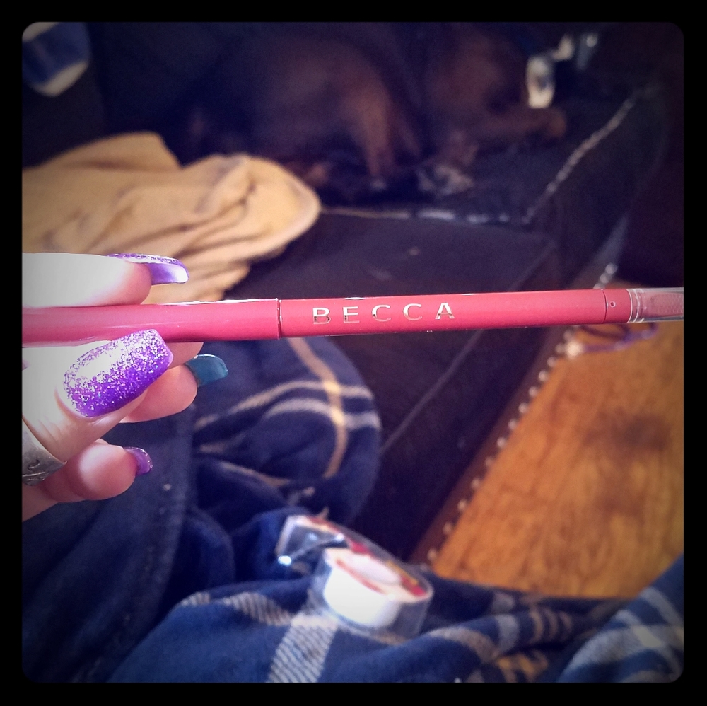 Becca Ultimate Lip Definer "Mystery"